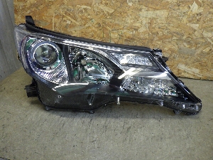 TOYOTA RAV4  фара правая 8114542572 2015г. арт.1095607 галоген