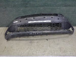 TOYOTA C-HR  решетка бампера переднего центральная 52129F4130 2020г. арт.1178745