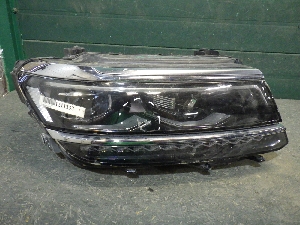 VOLKSWAGEN TIGUAN  фара правая 5NB941082D 2021г. арт.1211332 LED