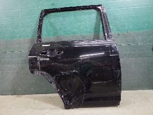 TOYOTA LAND CRUISER 300  дверь задняя правая 67003-60920 2022г. арт.1285028