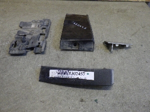 VOLKSWAGEN TOUAREG  накладка арки крыла переднего правого 760853718AGRU 2019г. арт.1302457