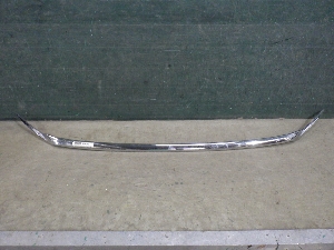 NISSAN QASHQAI  молдинг бампера переднего центральный KE6104E52C 2022г. арт.1309682   Уценка