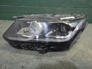 GEELY COOLRAY  фара левая 7051022500 2023г. арт.1338110 LED