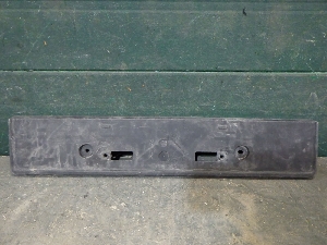 TOYOTA LAND CRUISER PRADO  накладка под передний государсвенный регистрационный знак 5211460350 2018г. арт.1361805