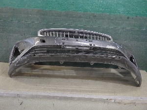 GEELY EMGRAND  решетка бампера переднего центральная 8889516221 2023г. арт.1391714