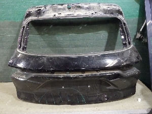 PORSCHE CAYENNE  крышка багажника 9Y0827025BYGRV 2021г. арт.1392724