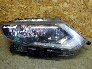 NISSAN X-TRAIL  фара правая 260106FP1A 2019г. арт.1401863 галоген  Уценка