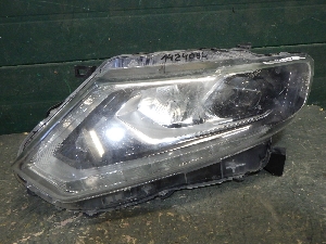NISSAN X-TRAIL  фара левая 260604CC6C 2015г. арт.1424094 LED