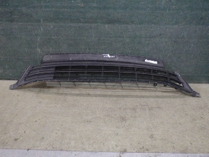 TOYOTA RAV4  решетка бампера переднего центральная 5311342080 2016г. арт.1424098