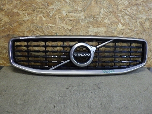 VOLVO S60  решетка облицовки радиатора 32368137 2019г. арт.1427272