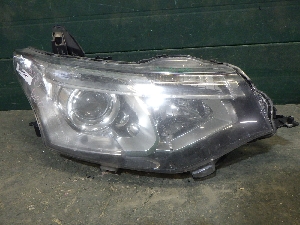 MITSUBISHI OUTLANDER  фара правая 8301C204 2012г. арт.1430406 ксенон  Уценка
