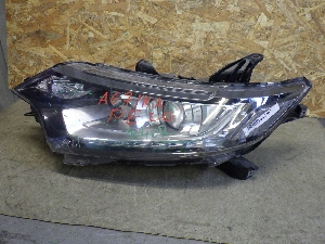 MITSUBISHI OUTLANDER  фара левая 8301D339 2018г. арт.1430407 галоген  Уценка