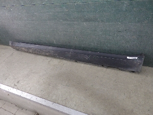 PORSCHE MACAN  накладка порога левого 95B8535631E0 2022г. арт.1431115   Уценка