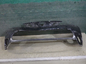 TOYOTA RAV4  облицовка бампера переднего 521194A905 2013г. арт.1434302   Уценка