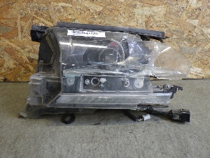 TOYOTA LAND CRUISER  фара левая 8110660K12 2018г. арт.1434318 LED