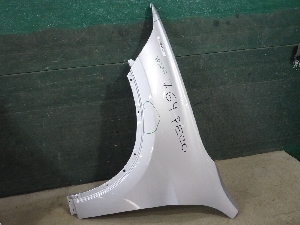 BMW X1  крыло переднее левое 41007427299 2021г. арт.1437228   Уценка