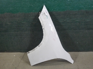 BMW X1  крыло переднее левое 41627332423 2014г. арт.1446542