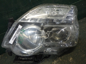 NISSAN X-TRAIL  фара левая 260603UF5A 2014г. арт.1448614 галоген