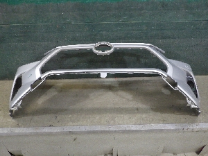 TOYOTA RAV4  облицовка бампера переднего 521194A921 2020г. арт.1451207