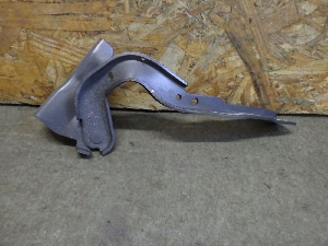 CHERY TIGGO 4 PRO петля капота левая J268402030DY 2023г. арт.1452032 Уценка