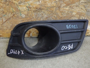 SUZUKI SX-4  облицовка фары противотуманной левой 7175255L005PK 2011г. арт.1457029