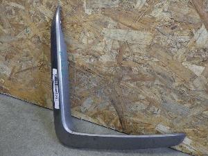 BMW X6  молдинг бампера переднего правый 51118070180 2020г. арт.1460515