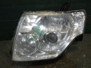 MITSUBISHI PAJERO  фара левая 8301C811 2018г. арт.1461780 ксенон