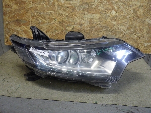 MITSUBISHI OUTLANDER  фара правая 8301D340 2019г. арт.1462449 галоген