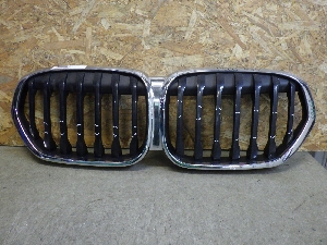 BMW X1  облицовка радиатора 51138493450 2021г. арт.1468368