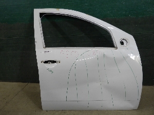 RENAULT DUSTER  дверь передняя правая 801009234R 2017г. арт.1472003