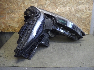 GEELY ATLAS  фара правая 7051052300 2024г. арт.1478424 LED