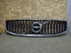 VOLVO S60 решетка облицовки радиатора 32365399 2021г. арт.1480922 Уценка