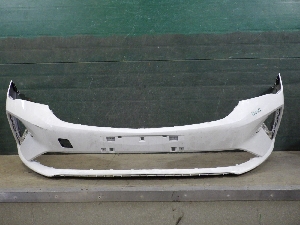 GEELY EMGRAND  облицовка бампера переднего 6608220732 2024г. арт.1482007