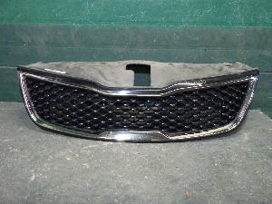 KIA RIO решетка облицовки радиатора 863504Y510 2017г. арт.1514016 Уценка