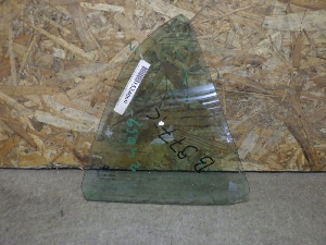 HYUNDAI CRETA стекло неподвижное двери задней правой 83427BW010 2021г. арт.1524069 Уценка