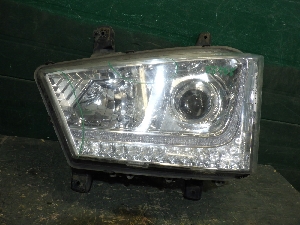 FAW J7 фара левая 3711015-2000-C00/C 2024г. арт.1529428 галоген Уценка