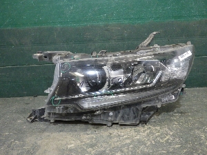 TOYOTA LAND CRUISER PRADO фара левая 8118560N20 2020г. арт.1554953 LED