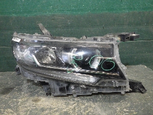 TOYOTA LAND CRUISER PRADO фара правая 8114560N20 2020г. арт.1579413 LED