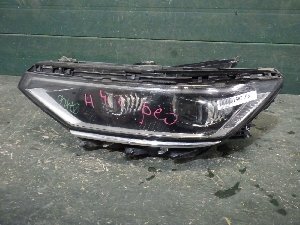 VOLKSWAGEN PASSAT фара левая 3G1941113D 2019г. арт.1587106 LED Уценка