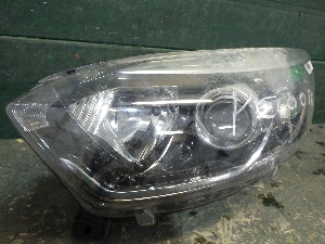 RENAULT KAPTUR фара левая 260602042R 2018г. арт.1598315 галоген
