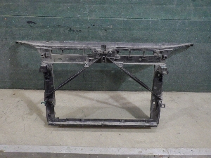 SKODA OCTAVIA рамка радиаторов 5E0805588 2020г. арт.1599167