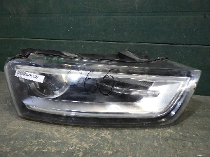 AUDI Q3 фара правая 8U0941044 2014г. арт.1601120 ксенон