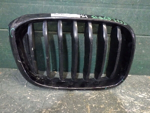 BMW X3 решетка бампера переднего правая 51138469960 2021г. арт.1603852