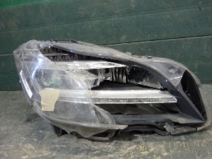 MERCEDES CLS фара правая A2188204861 2013г. арт.1642392 LED